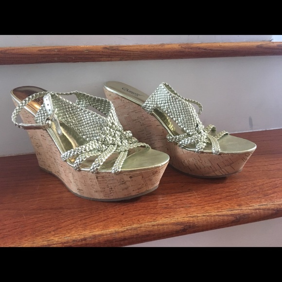 Gold summer wedges - Picture 1 of 7